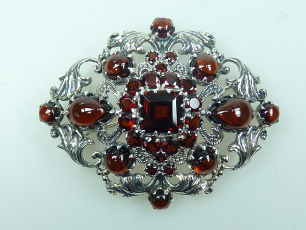 RHODIUM PLATED SILVER 925 BROOCH WITH GARNET