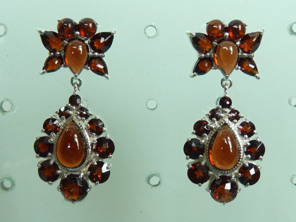 RHODIUM PLATING ILVER 925 EARRING WITH GARNET