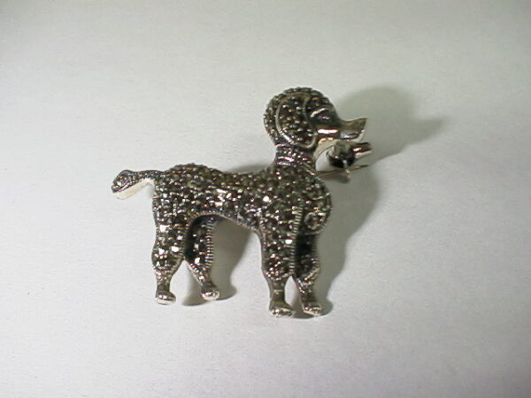 SILVER 925 POODLE BROOCH WITH MARCASITE