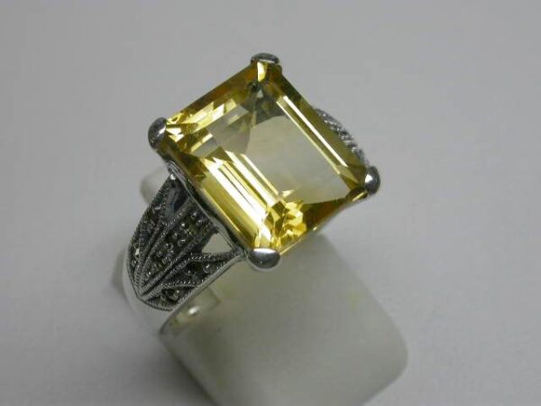 SILVER 925 RING WITH MARCASITE AND CITRINE