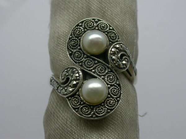 SILVER 925 RING WITH MARCASITE AND PEARL