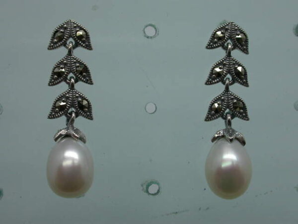 SILVER 925 EARRING WITH MARCASITE AND PEARL