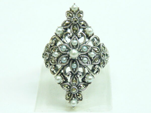 SILVER 925 RING WITH MARCASITE AND PEARL