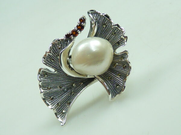 SILVER 925 RING WITH MARCASITE, PEARL AND GARNET