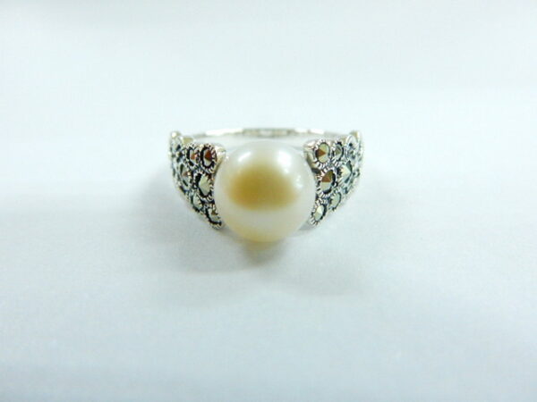 SILVER 925 RING WITH MARCASITE,PEARL AND PEARL
