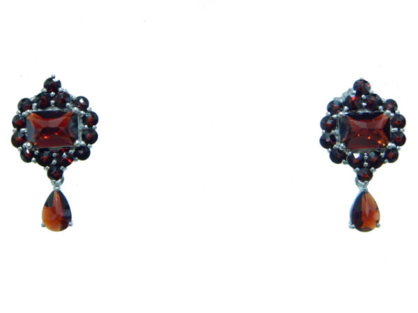 SILVER 925 RHODIUM PLATED EARRING WITH GARNET