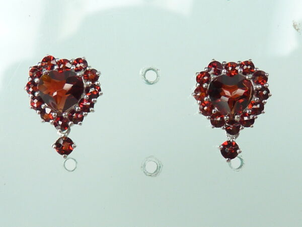 SILVER 925 RHODIUM PLATED EARRING WITH GARNET