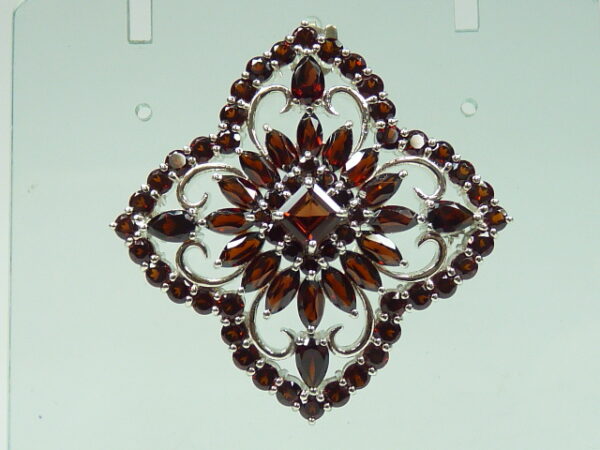 RHODIUM PLATED SILVER 925 BROOCH WITH GARNET