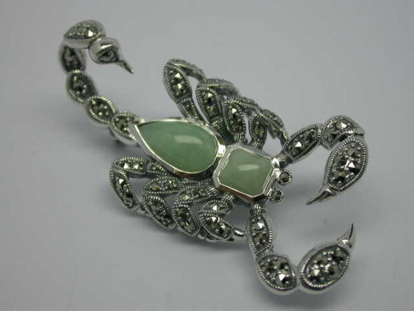 925 SILVER BROOCH & PENDANT WITH MARCASITE AND GREEN JADE