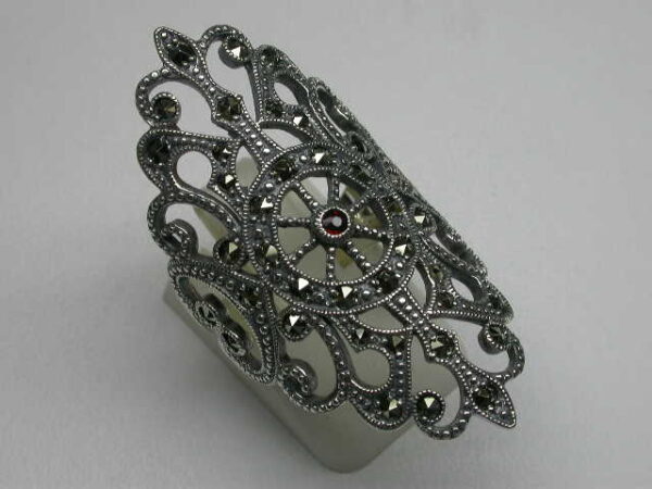 SILVER 925 FILIGREE RING WITH MARCASITE AND GARNET