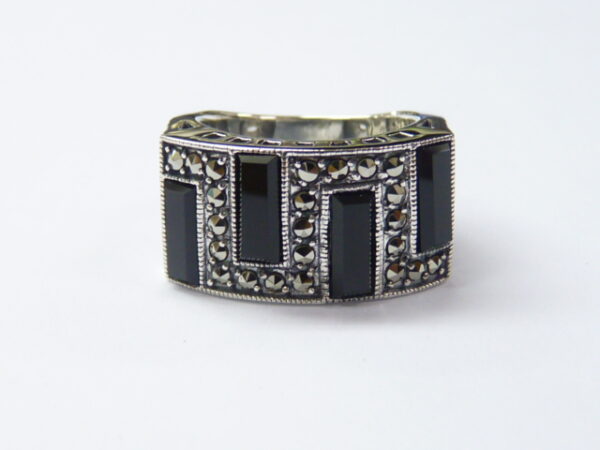 SILVER 925 RING WITH MARCASITE AND ONYX