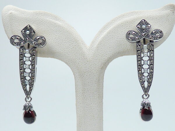 SILVER 925 EARRING WITH MARCASITE,GARNET AND PEARL