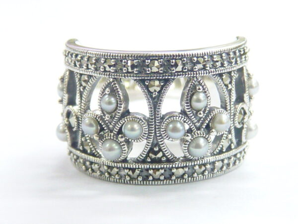 SILVER 925 RING WITH MARCASITE AND PEARL