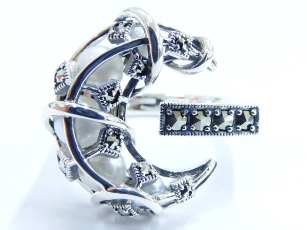 SILVER 925 RING WITH MARCASITE AND PEARL