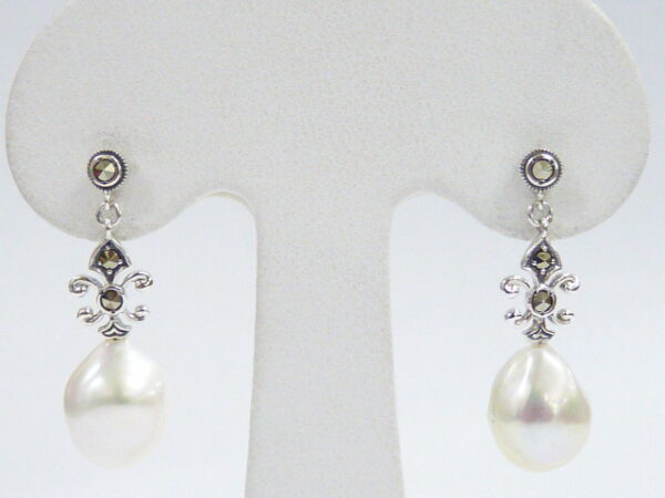 SILVER 925 EARRING WITH MARCASITE AND PEARL
