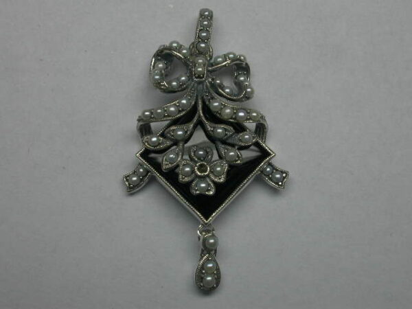 SILVER 925 PENDANT WITH MARCASITE, PEARL AND ONYX