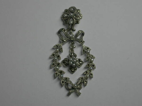 SILVER 925 PENDANT WITH MARCASITE AND PEARL
