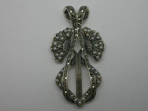 SILVER 925 PENDANT WITH MARCASITE AND PEARL