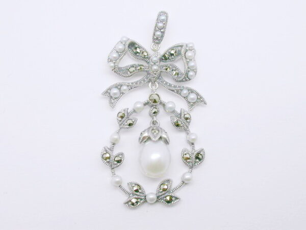SILVER 925 PENDANT WITH MARCASITE AND PEARL