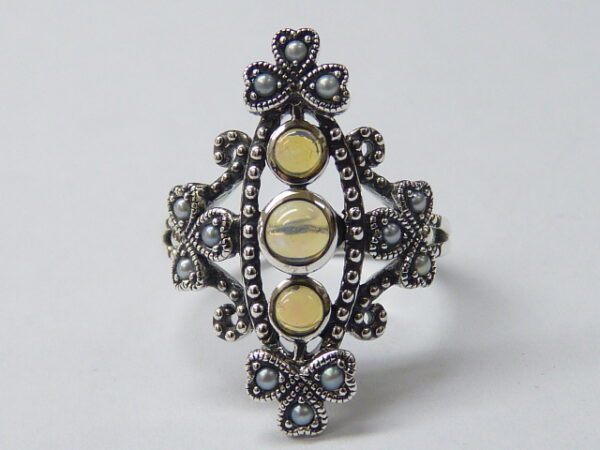 SILVER 925 RING WITH WHITE OPAL AND PEARL