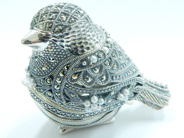 SILVER 925 BIRD ORNAMENT WITH MARCASITES AND PEARLS