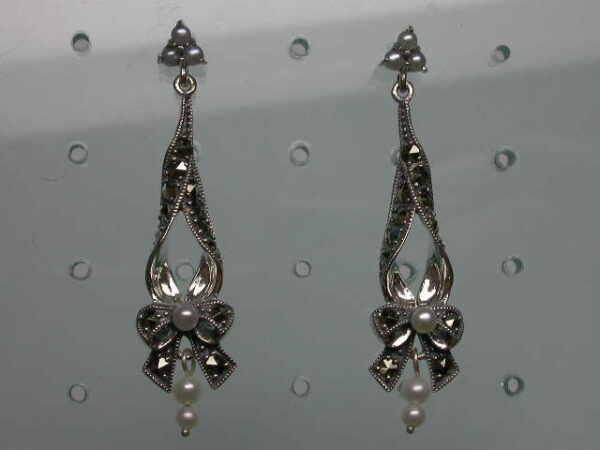 SILVER 925 EARRING WITH MARCASITE AND PEARL