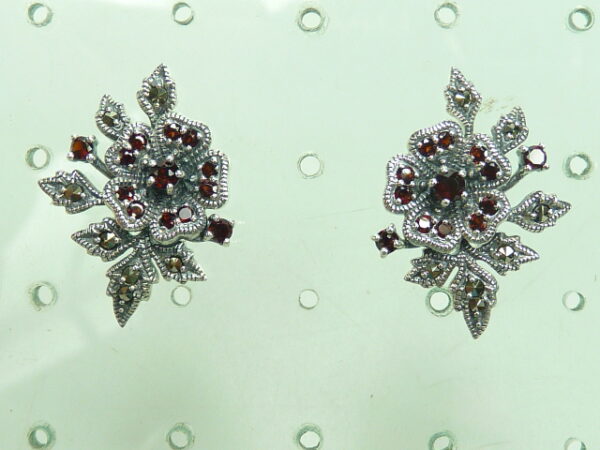 925 SILVER EARRING WITH MARCASITE AND GARNET