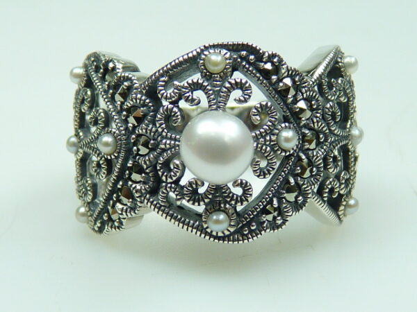 SILVER 925 RING WITH MARCASITE AND PEARL