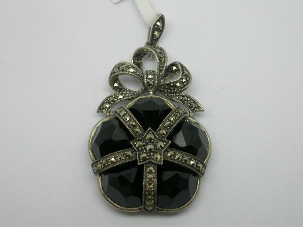 925 SILVER PENDANT WITH MARCASITE AND ONYX